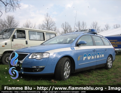 Volkswagen Passat Variant VI serie
Polizia di Stato
Polizia Stradale
Autostrada BS-VR-VI-PD Serenissima
Polizia F4698
Parole chiave: Volkswagen_Passat_Variant_VI_serie_Polizia_di_Stato_autostrada_Serenissima