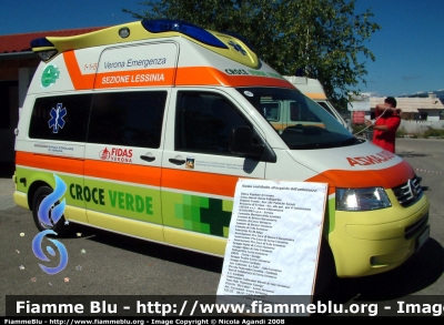 Volkswagen Transporter T5
P.A.V. Croce Verde Verona
Sezione "Lessinia" - Cerro Veronese
Allestimento Ambulanz Mobile
"Hornis Blue"
46 - WHISKY 7
Parole chiave: Volkswagen Transporter_T5 Ambulanza