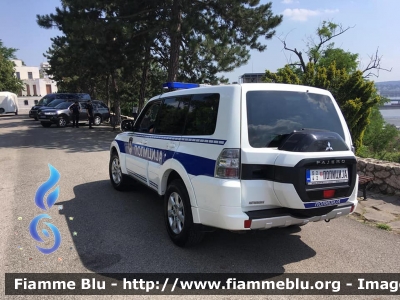 Mitsubishi Pajero LVB
Република Србија - Repubblica Serba
Полиција Србије - Polizia Serba
