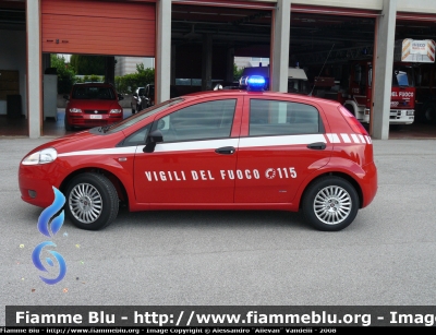 Fiat Grande Punto
Vigili del Fuoco
Parole chiave: Fiat Grande_Punto VVF Autovetture VF25027