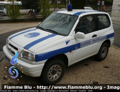 Suzuki Vitara II serie
Parole chiave: Suzuki Vitara_IIserie Polizia Municipale Martignacco Pasian di Prato