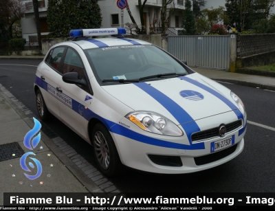 Fiat Nuova Bravo
PM Pasian di Prato e Martignacco (UD)
Parole chiave: Fiat Bravo Polizia Municipale Pasian di Prato Martignacco