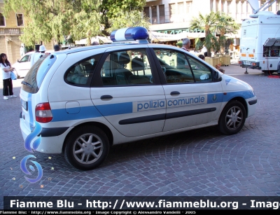 Renault Scenic I serie
Polizia Municipale Pordenone - Roveredo in Piano
livrea "Polizia Comunale"
*dismessa*
Parole chiave: Renault Scenic_Iserie Polizia_Municipale Pordenone