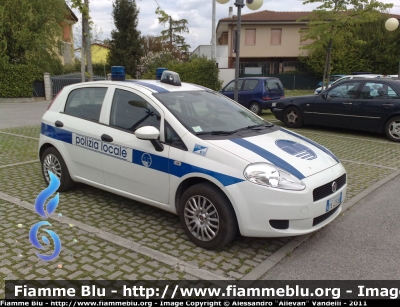 Fiat Grande Punto
Polizia Locale Cividale del Friuli (UD)
POLIZIA LOCALE YA423AD
Parole chiave: fiat grande_punto POLIZIA_LOCALE_YA423AD polizia_municipale pm cividale friuli_venezia_giulia