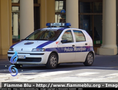 Fiat Punto II serie
Polizia Municipale Bologna
Parole chiave: Fiat Punto_IIserie PM_Bologna
