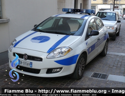 Fiat Nuova Bravo
Polizia Locale Medio Friuli (UD)
livrea Polizia Municipale
Parole chiave: Fiat nuova Bravo polizia_locale pm medio_friuli friuli_venezia_giulia polizia_municipale codroipo