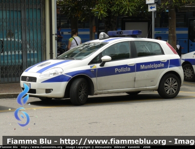 Fiat Grande Punto
Polizia Municipale Modena
Parole chiave: Fiat Grande_Punto
