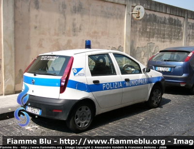 Fiat Punto III serie
Polizia Municipale di Noto
Parole chiave: Fiat Punto_IIIserie PM_Noto