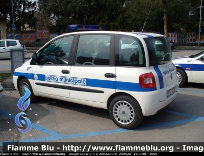 Fiat Multipla II serie 
PM Pordenone - Roveredo in Piano. Variante con la dicitura "polizia municipale" sul baule.
Parole chiave: Fiat Multipla_IIserie Polizia_Municipale Pordenone