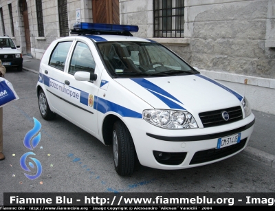 Fia Punto III serie
PM Trieste
Parole chiave: Fiat Punto_IIIserie PM Trieste