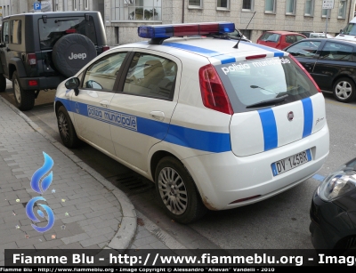 Fiat Grande Punto
Polizia Locale Udine
Livrea Polizia Municipale
Parole chiave: Fiat grande punto polizia_locale pm udine friuli_venezia_giulia polizia_municipale