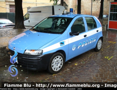 Fiat Punto II serie
Parole chiave: Fiat Punto_IIserie Polizia_E1634 Squadra_Volante