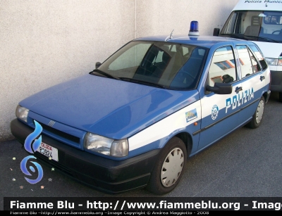 Fiat Tipo II serie
Polizia di Stato
Squadra Volante
POLIZIA  B6924
Parole chiave: Fiat_Tipo_II_serie