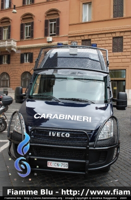 Iveco Daily IV serie
Carabinieri
CC CN 750
Parole chiave: Iveco Daily_IVserie CCCN750 Festa_della_Repubblica_2009