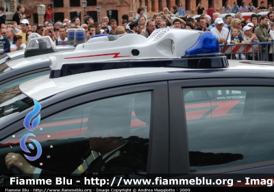 Fiat Grande Punto
Carabinieri
dotata del nuovo sistema EVA
n° aereo 03
CC CJ 733
Parole chiave: Fiat_Grande_Punto_Festa_della_Repubblica_2009 