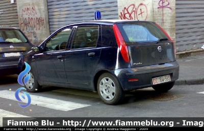 Fiat Punto III Serie
Carabinieri
Auto priva di scritte identificative
CC BW 383
Parole chiave: Fiat Punto_IIIserie CCBW383