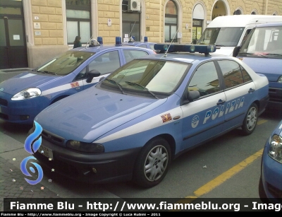 Fiat Marea I serie
Polizia di Stato
Polizia Ferroviaria
POLIZIA E2086
Questa vettura monta l'apparato divisorio per il trasporto di persone in stato di fermo o per accertamenti, in quanto è stata ceduta da altro reparto
Parole chiave: Fiat Marea_Iserie PoliziaE2086
