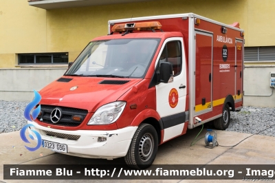 Mercedes-Benz Sprinter III serie
España - Spagna
Bomberos Barcellona
Ambulancias
Parole chiave: Mercedes-Benz Sprinter_IIIserie