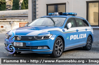 Volkswagen Passat Variant VIII serie
Polizia di Stato
Polizia Stradale in servizio sulla rete autostradale SITAF
POLIZIA D2407
- versione allestita con barra Intav Freeway -
Parole chiave: Volkswagen Passat_Variant_VIIIserie POLIZIAM2799