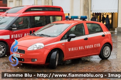Fiat Grande Punto
Vigili del Fuoco
Comando Provinciale di Torino
VF25130
Parole chiave: Fiat Grande_Punto VF25130 santa_barbara_2019