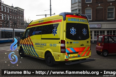 Mercedes Sprinter III serie restyle
Nederland - Paesi Bassi
Amsterdam Ambulance
13-177
Parole chiave: Mercedes Sprinter_III_serie_restyle