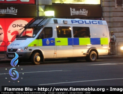 Mercedes-Benz Sprinter II serie
Great Britain-Gran Bretagna
British Transport Police
Parole chiave: Mercedes-Benz Sprinter_IIserie London_Police Gran_Bretagna