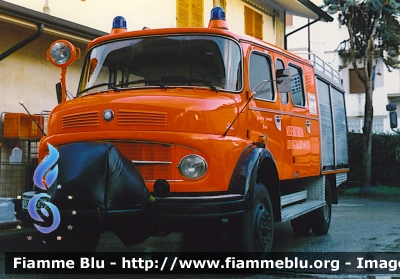 Mercedes-Benz MB 1113
Misericordia di Lido di Camaiore (LU)
Servizio Antincendio
Parole chiave: Mercedes-Benz MB_1113