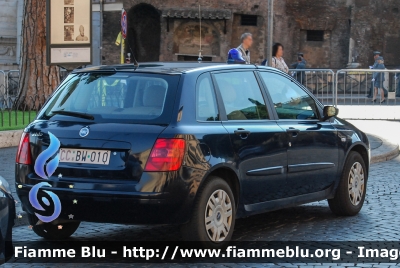 Fiat Stilo II serie
Carabinieri
CC BW 010
Parole chiave: Fiat Stilo_IIserie CCBW010 Festa_della_Republica_2012
