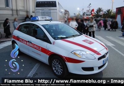 Fiat Nuova Bravo
8 - Polizia Municipale Viareggio
POLIZIA LOCALE YA 903 AA
Parole chiave: Fiat Nuova_Bravo PM_Viareggio PoliziaLocaleYA903AA