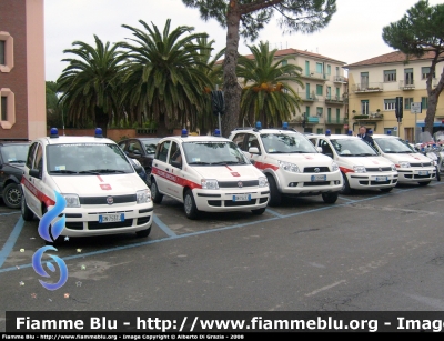 Presentazione nuove auto
Polizia Municipale Viareggio
Parole chiave: PM_Viareggio