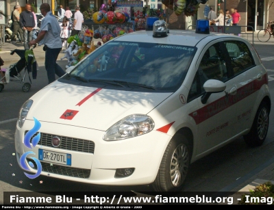 Fiat Grande Punto
Polizia Municipale Forte dei Marmi (LU)
Allestita Carrozzeria Ciabilli
Parole chiave: Fiat Grande_Punto
