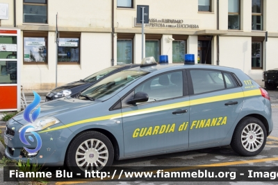 Fiat Nuova Bravo
Guardia di Finanza
GdiF 733 BC
Parole chiave: Fiat / Nuova_Bravo / GdiF733BC
