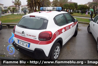 Citroen C3 III serie 
Polizia Municipale Viareggio (LU)
Codice Automezzo: 21
POLIZIA LOCALE YA 967 AN
Parole chiave: Citroen C3_IIIserie POLIZIALOCALEYA967AN