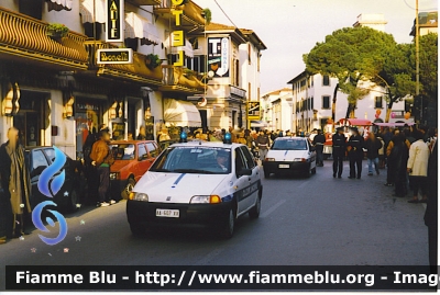 Fiat Punto I serie
Polizia Municipale Viareggio
mezzo n. 07
targa AA 607 XX
Prima livrea Regione Toscana
Dismessa
Parole chiave: Fiat Punto Iserie