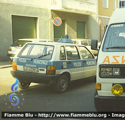 Fiat Uno I serie
Polizia Municipale Viareggio
LU 433814
Dismessa
Parole chiave: Fiat Uno Iserie