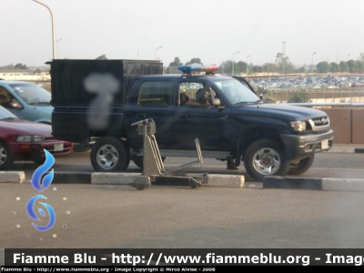 Toyota Hilux II Serie
Federal Republic of Nigeria - Nigeria
Polizia 
Automezzo per Trasporto Personale per Pronto Intervento
Parole chiave: Toyota_Hilux_Nigeria_Police