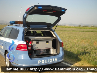 Volkswagen Passat Variant VII serie
Polizia di Stato
Polizia Stradale in servizio sull'Autostrada A21 
Brescia - Piacenza
Allestimento Bertazzoni
Parole chiave: Volkswagen Passat_Variant_VIIserie