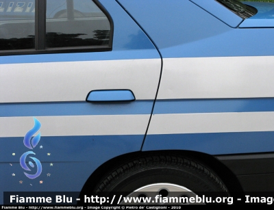 Alfa Romeo 155 II serie
Polizia di Stato
Polizia B9729

carrozzeria con varie tonalità di azzurro
Parole chiave: PoliziaB9729 Alfa_Romeo 155_IIserie volante autovettura Festa_Polizia_2010
