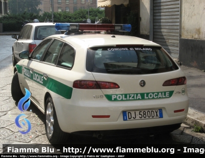 Alfa Romeo 159 JTDm Sportwagon
Polizia Locale Milano
3634 – DJ 580 DX

Parole chiave: Alfa_Romeo_159_ Sportwagon Polizia_Locale Milano 3634 DJ580DX