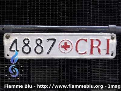 Fiat 507
Croce Rossa Italiana
Anno di costruzione: 1929
Museo internazionale della Croce Rossa
Castiglione delle Stiviere (MN)
CRI 4887

In esposizione al Reas 2013
Parole chiave: Reas_2013 CRI4887 Museo_Croce_Rossa Fiat_507 ambulanza_storica targa
