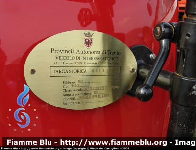 Fiat 640N
Vigili del Fuoco
Riva del Garda
AutoPompaSerbatoio storica (1951) allestimento Bergomi
VF 3724
(VF 5F6 TN)
Parole chiave: Fiat 640N VF3724 VF5F6TN