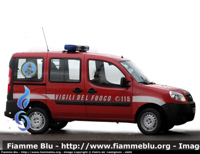 Fiat Doblò II serie
Vigili del Fuoco
Servizio antincendio aeroportuale

Parole chiave: Fiat Doblò_IIserie Vigili_del_Fuoco antincendio_aeroportuale