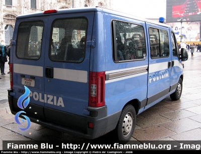 Fiat Ducato III serie
Polizia di Stato
Polizia F0131

Parole chiave: Polizia_F0131 Fiat Ducato_IIIserie minibus