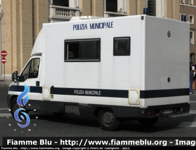 Fiat Ducato II serie
Polizia Municipale Roma
Ufficio mobile
Parole chiave: Fiat Ducato_IIserie ufficio_mobile furgone Lazio BE771DZ E172