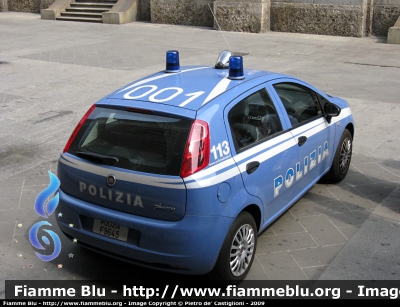Fiat Grande Punto
Polizia di Stato
Polizia F9645
numero aereo 001
Parole chiave: Fiat Grande_Punto Polizia_di_Stato PoliziaF9645 numero_aereo 001 Milano Festa_Polizia_2009