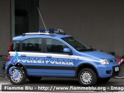 Fiat Nuova Panda 4x4 Climbing I serie
Polizia di Stato - Polizei
Questura di Bolzano
Polizia ferroviaria
POLIZIA H3076
Parole chiave: Fiat Nuova_Panda_4x4_Climbing_Iserie POLIZIAH3076