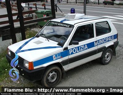 Fiat Panda 4x4 II serie
Polizia Locale Valtournenche (AO)
AP 830 GM

Parole chiave: Fiat Panda_4x4_IIserie