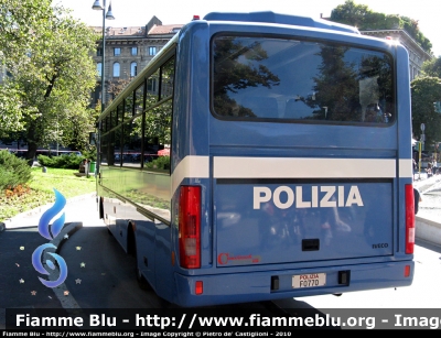 Iveco Cacciamali 100E21
Polizia di Stato 
Reparto Mobile Milano
Polizia F0770
Parole chiave: Iveco Cacciamali_100E21 PoliziaF0770 Reparto_Mobile Milano
