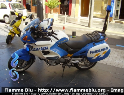 Honda Deauville II serie
España - Spagna
Policia Local Arona (Tenerife)
Parole chiave: Honda Deauville_IIserie