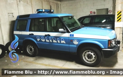 Land Rover Discovery II serie restyle
Polizia di Stato
Polizia Stradale
POLIZIA F1044
